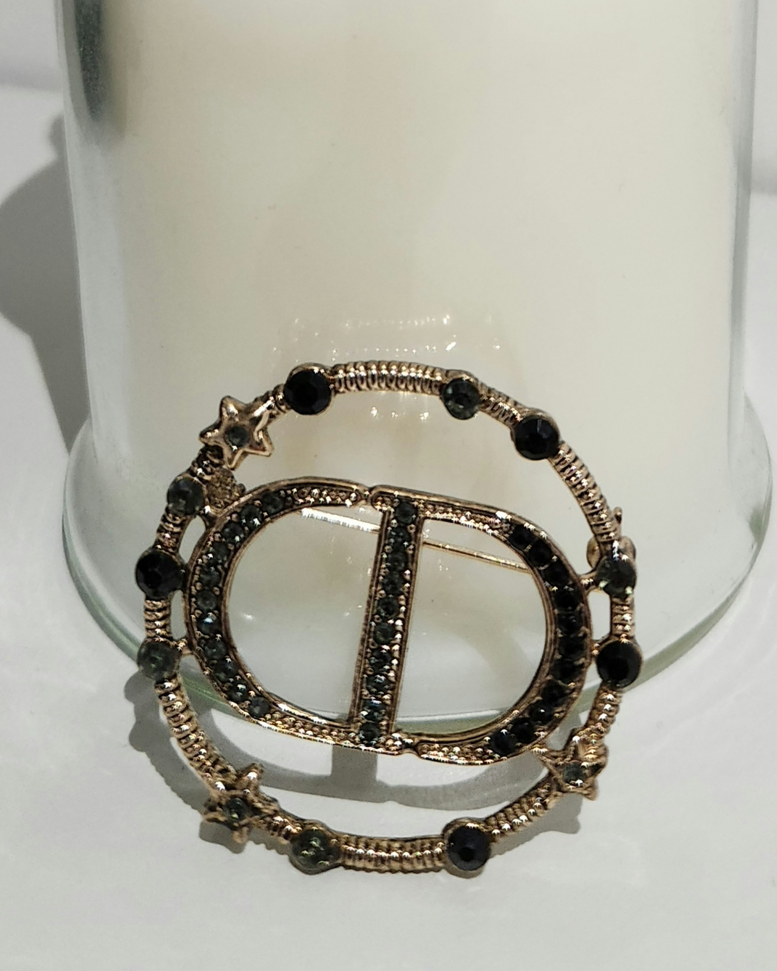 Broche CD